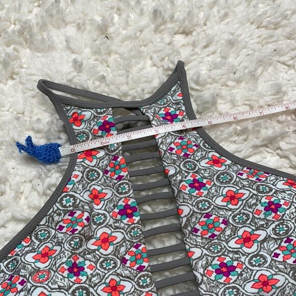 Altar’d State Swim Floral Boho Bohemian High Neck Bikini Top Pop Of Color BT21 - Picture 5 of 8